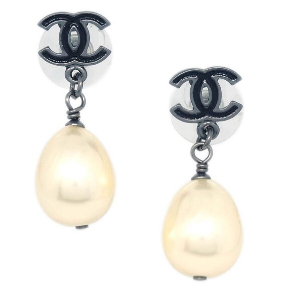 Chanel Dangle Piercing Earrings Artificial Pearl CC Silver A11P 195607 - Picture 1 of 4